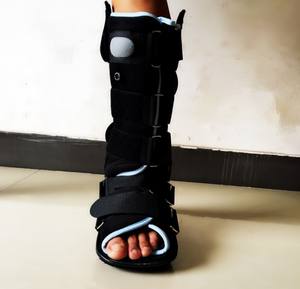 Orthèses CE 2024 pour marcheur de cheville Attelle de pied pour entorse de cheville métatarsien <span class=keywords><strong>Fracture</strong></span> de <span class=keywords><strong>stress</strong></span> Tendinite d'Achille - Product Image 3