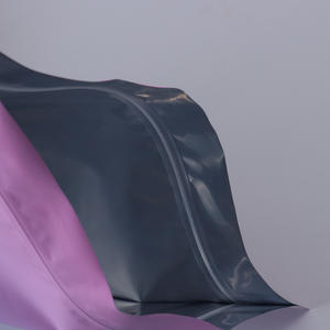 Sacs d'emballage alimentaire en PE auto-scellants en gros pour bonbons, thé et fleurs, avec logo personnalisable, fabricant d'emballages extérieurs - Product Image 3