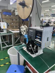 线束1015 # 22AWG 5.08毫米间距2p可插拔端子块电线和电缆组件制造商线束 - Product Image 5