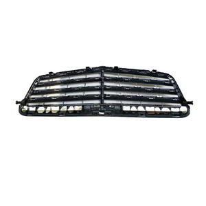Calandre avant Mercedes-Benz Classe E W212 2128800583 ventilée à trois barres horizontales, pièce de rechange pour pare-chocs - Product Image 2