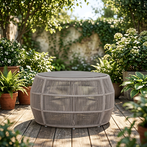 Table basse moderne en rotin avec plateau en verre trempé, mobilier d'extérieur contemporain pour cour et espace de vie - Product Image 1