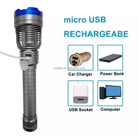 Lampe torche LED rechargeable étanche IP44 de 8000 lumens avec zoom et faisceau réglables pour le camping en plein air