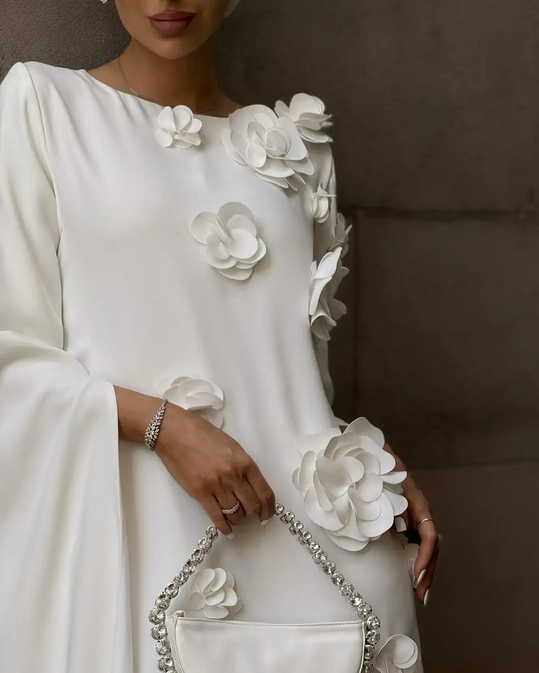 2024 U.Chic Abaya abierto temperamento elegante Cinta Blanca pétalos moda ABAYA chica musulmana hermoso vestido EID