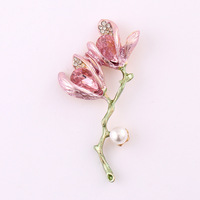 Fleur de Magnolia à Pétales Blancs avec Tige en Laiton pour Accessoires de Piscine et Ensembles d'Ornements Anti-Poussière pour Téléphone