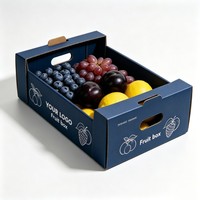 Boîte en carton ondulé écologique et biodégradable avec aérations, emballage durable pour fruits biologiques et légumes frais de la ferme