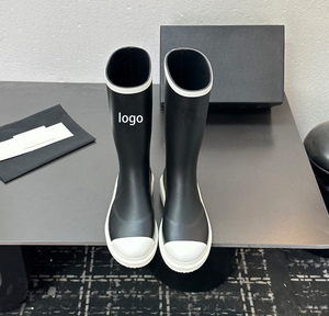 Stivali da Pioggia Alti al Ginocchio da Donna di Lusso Impermeabili Vintage alla Moda Comodi con Punta Tonda Novità 2026 - Product Image 1