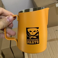 Tasse à latte en métal épaissi avec design de compétition barista de style européen - Tasse à mousse de lait WBC rose et blanc