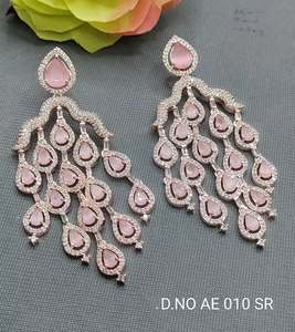 Élégantes boucles d'oreilles pendantes en or rose avec pierres CZ étincelantes pour les mariages et les soirées, pour femmes et filles, en provenance d'Inde - Product Image 3