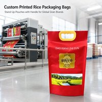 Sac d'emballage de riz imprimé sur mesure, pochette verticale rouge avec poignée, sac à céréales de qualité alimentaire 2,5 kg 5 kg 10 kg, vente en gros OEM