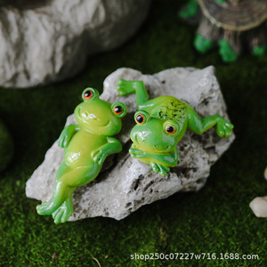 Figurine de grenouille miniature en résine, décoration de jardin, accessoire pour bonsaï et plantes succulentes, design contemporain, artisanat durable - Product Image 5