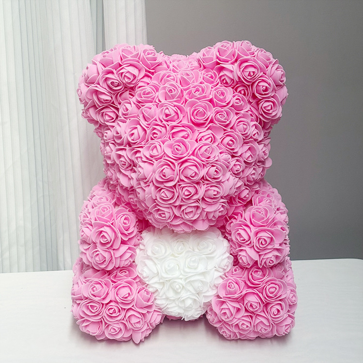 White heart rose bear