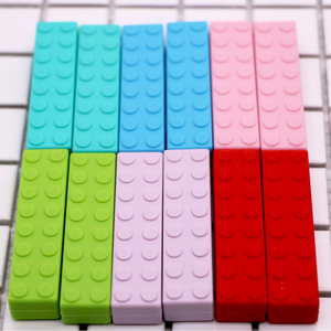 Anneau/<span class=keywords><strong>Collier</strong></span> <span class=keywords><strong>de</strong></span> dentition apaisant en silicone souple sans BPA <span class=keywords><strong>pour</strong></span> bébé, vente en gros ODM/OEM, <span class=keywords><strong>pour</strong></span> <span class=keywords><strong>soulager</strong></span> <span class=keywords><strong>les</strong></span> douleurs <span class=keywords><strong>de</strong></span> dentition du bébé, produit très vendu - Product Image 3