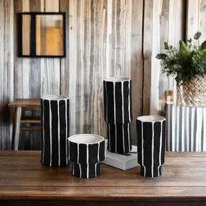 Modern Art Deco Black And White INS Style Decorative Vase Special Price For Tabletop Desktop Decoration