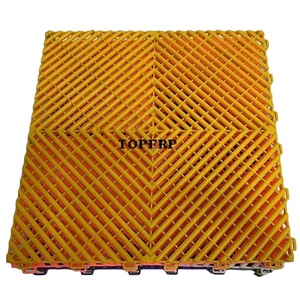 Baldosas entrelazadas de plástico resistente para garaje - Product Image 1