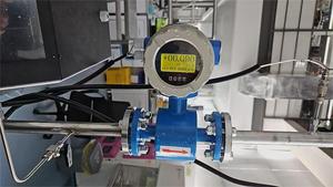 เครื่องวัดการไหลของน้ำแบบแมกนีโต-อิเล็กโทรแมกนีติก 4-20mA พร้อมเอาต์พุต RS485 รองรับ OEM แบบกำหนดเอง เครื่องวัดการไหลของของเหลวพร้อมจอ LCD - Product Image 3