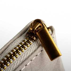 กล่องใส่ปากกาแบบกำหนดเอง เป็นมิตรกับสิ่งแวดล้อม ซักล้างได้ |   กระเป๋าเครื่องสำอาง |   อเนกประสงค์ – กระดาษคราฟท์หรือกระดาษดูปองท์ที่สามารถล้างทำความสะอาดได้ ™   ไทเวค ® - Product Image 6