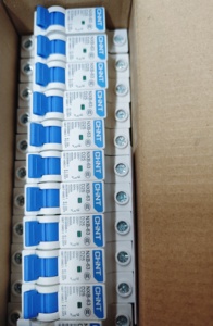 Промышленный мини-выключатель с емкостью 50 Гц 6 ка изготовлен из прочного пластика - Product Image 5