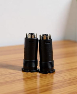 <span class=keywords><strong>Prise</strong></span> audio <span class=keywords><strong>jack</strong></span> femelle 7,1 mm à 5 pôles avec contact en cuivre et boîtier en ABS, personnalisable par DAJIANG (OEM) - Product Image 2