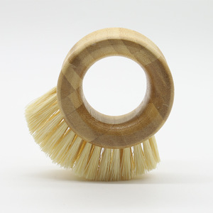Bamboo Circular <b>Brush</b> 9.5cm Diameter Sisal Bristles For Fruit <b>Vegetable</b> Cleaning - Product Image 2