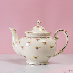 Service à café et à thé en <span class=keywords><strong>porcelaine</strong></span> rose vintage européen Design de thé de l'après-midi anglais élégant <span class=keywords><strong>grande</strong></span> <span class=keywords><strong>tasse</strong></span> avec cuillère pour lait à usage domestique - Product Image 3