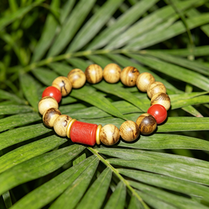 Bracelet perlé vintage en bois d'agar naturel avec serti clos et motif papillon en cinabre, style bouddhiste, unisexe, cadeau contre le mal et les forces négatives - Product Image 6