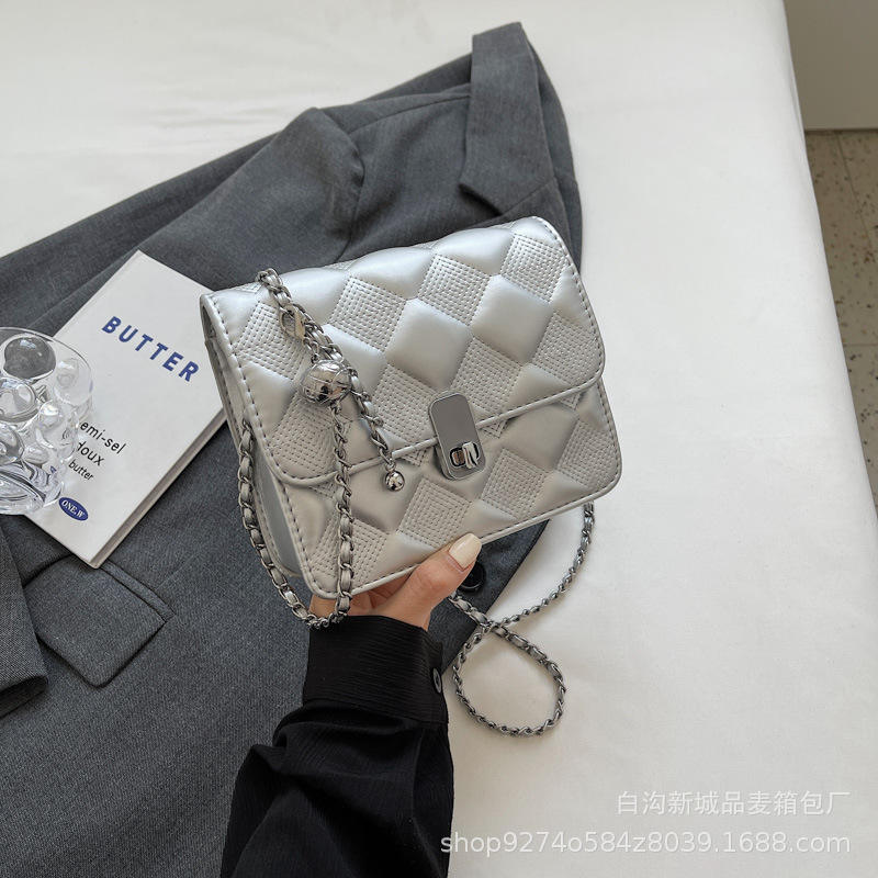 เงินขนาดใหญ่