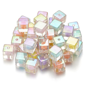 Cuentas acrílicas transparentes de colores, cuentas cuadradas sueltas para hacer joyas, colores mezclados, efecto aurora chapado en AB - Product Image 1