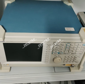 Tektronix RSA3408A Analyseur de spectre en temps réel DC à 8GHz - Product Image 2