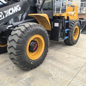 Para Cargadora de Ruedas LW500KN, Capacidad de 5 Toneladas, Cucharón de 3.0 M, Motor Diésel, Tracción en las Cuatro Ruedas, Neumáticos Sólidos, Bomba, Caja de Cambios, Motor, Rodamiento - Product Image 6
