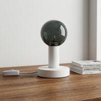 Lámpara de Mesa Decorativa LED Circular de Estilo Industrial Contemporáneo para Habitación de Hotel, Lámpara de Noche para Escritorio
