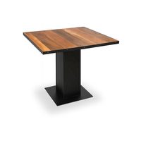 Table de salle à manger industrielle moderne en bois massif |   Table de bistrot carrée avec base en métal pour usage extérieur, plusieurs tailles et couleurs, Rajasthan