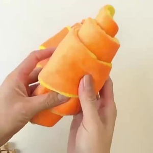 Juguete de Peluche para Mascotas con Forma de Pergamino Amarillo, Interacción de Voz, Sonido Adorable, Esconde Comida, Juguetes de Alimentación Lenta, Juguetes de Entrenamiento para Perros - Product Image 5