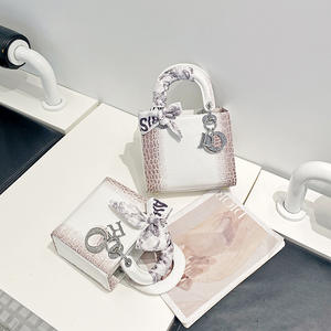 Sac à main de luxe en cuir souple pour femme, sac à bandoulière, cadeau d'anniversaire pour femme - Product Image 4