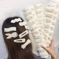 Accessoires de cheveux tendance pour femmes et filles : Épingles à cheveux, barrettes, bandeaux et ornements élégants avec perles