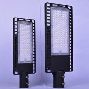 Réverbère extérieur à télécommande <span class=keywords><strong>de</strong></span> la promotion LED Ip65 lampes 50w 100w 150w 200w réverbère <span class=keywords><strong>de</strong></span> jardin <span class=keywords><strong>de</strong></span> style ancien - Product Image 6