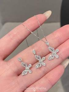 Xinfly 2026 Nuevo Colgante de Mariposa de Lujo en Oro de 18K con Diamantes Naturales, Joyería Fina de Moda para Mujer, Colgante para Bodas y Fiestas - Product Image 1