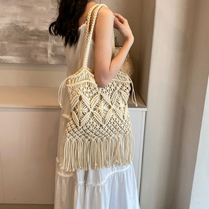 Borsa lavorata a mano con nappine in poliestere di grande cotone aperto alla moda borsa da spiaggia con spalla geometrica da donna in paglia - Product Image 5