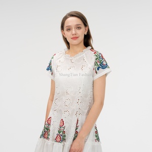 Robe florale personnalisée en coton ajouré avec broderie, manches courtes, ourlet à volants, robe d'été pour femmes - Product Image 3
