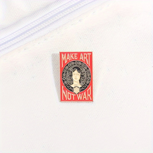 Spilla smaltata "Make Art Not War" - Distintivo in metallo versatile per zaini, cappotti e cappellini |   Accessorio alla Moda per Donne - Product Image 5