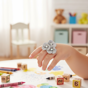 Principessa taglio AB cristallo intarsio anello elasticizzato rodio placcato oro geometrico croce numero forme alla moda lega di rame per i bambini - Product Image 3