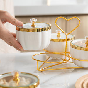 Plateau <span class=keywords><strong>en</strong></span> céramique créatif de style europé<span class=keywords><strong>en</strong></span> Assiette à collation portable avec couvercle <span class=keywords><strong>en</strong></span> <span class=keywords><strong>verre</strong></span> pour le thé de l'après-midi, gâteau, fruits, ustensiles de cuisine - Product Image 5