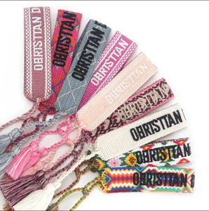 15 Unique NYC Gifts That Capture the City’s Spirit