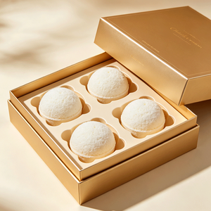 Caja de regalo de bombas de baño hechas a mano con tapa y base premium, personalizadas con logotipo en lámina dorada, con inserto de EVA. - Product Image 3