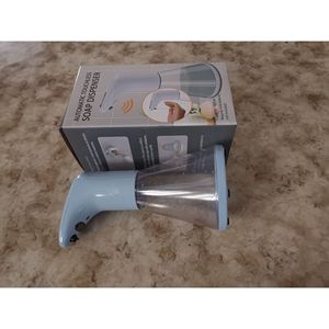 เครื่องจ่ายเจลทำความสะอาดมืออัตโนมัติพร้อมโฟมไร้สัมผัสสำหรับผู้ใหญ่และเด็ก ใช้พลังงานจากแบตเตอรี่ เปลือกพลาสติก สีฟ้า สีชมพู - Product Image 3