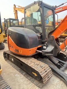 รถขุดตีนตะขาบฮิตาชิ ZX65 มือสองจากญี่ปุ่น น้ำหนัก 6.5 ตัน ควบคุมด้วย PLC พร้อมเครื่องยนต์ เกียร์ และปั๊ม ขาย - Product Image 5