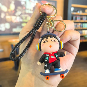 Crayon chan-chan lucu liontin gantungan kunci silikon balutan silang indah kecil ramah lingkungan pembuka botol dekorasi Natal - Product Image 4