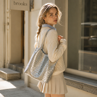 Sac fourre-tout mini tissé argenté pour femme, nouvelle collection été 2026, style niche haut de gamme, sac à bandoulière japonais-coréen pour trajets quotidiens