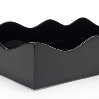 Plateau d'apéritifs en laque noire fait à la main Accents de table basse haute brillance Desserts bord ondulé plateau de service
