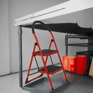 Échelle pliante en acier pour <span class=keywords><strong>la</strong></span> maison, design industriel moderne, 5-6 marches, capacité de charge de 150 kg - Product Image 3