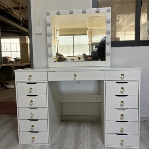 <span class=keywords><strong>Coiffeuse</strong></span> de Maquillage Personnalisée à Prix Abordable avec Miroir Lumineux à <span class=keywords><strong>LED</strong></span> et Ampoules pour Chambre d'Hôtel - Product Image 1